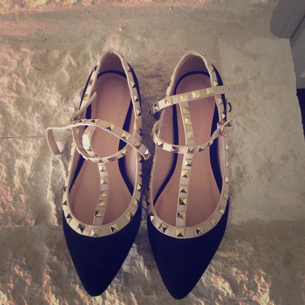 Black flats